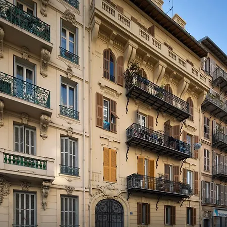 Apartament Cosy And Trendy 3 Bedrooms Train Tramway